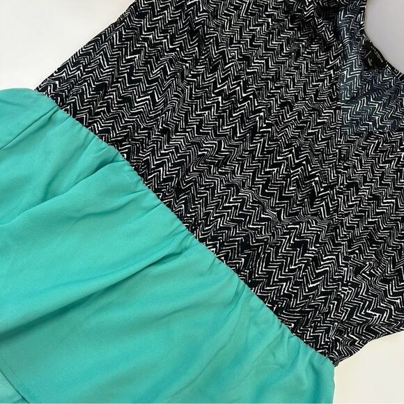 Ann Taylor Sleeveless Faux Wrap Blouse - Women's Small - Picture 4 of 11